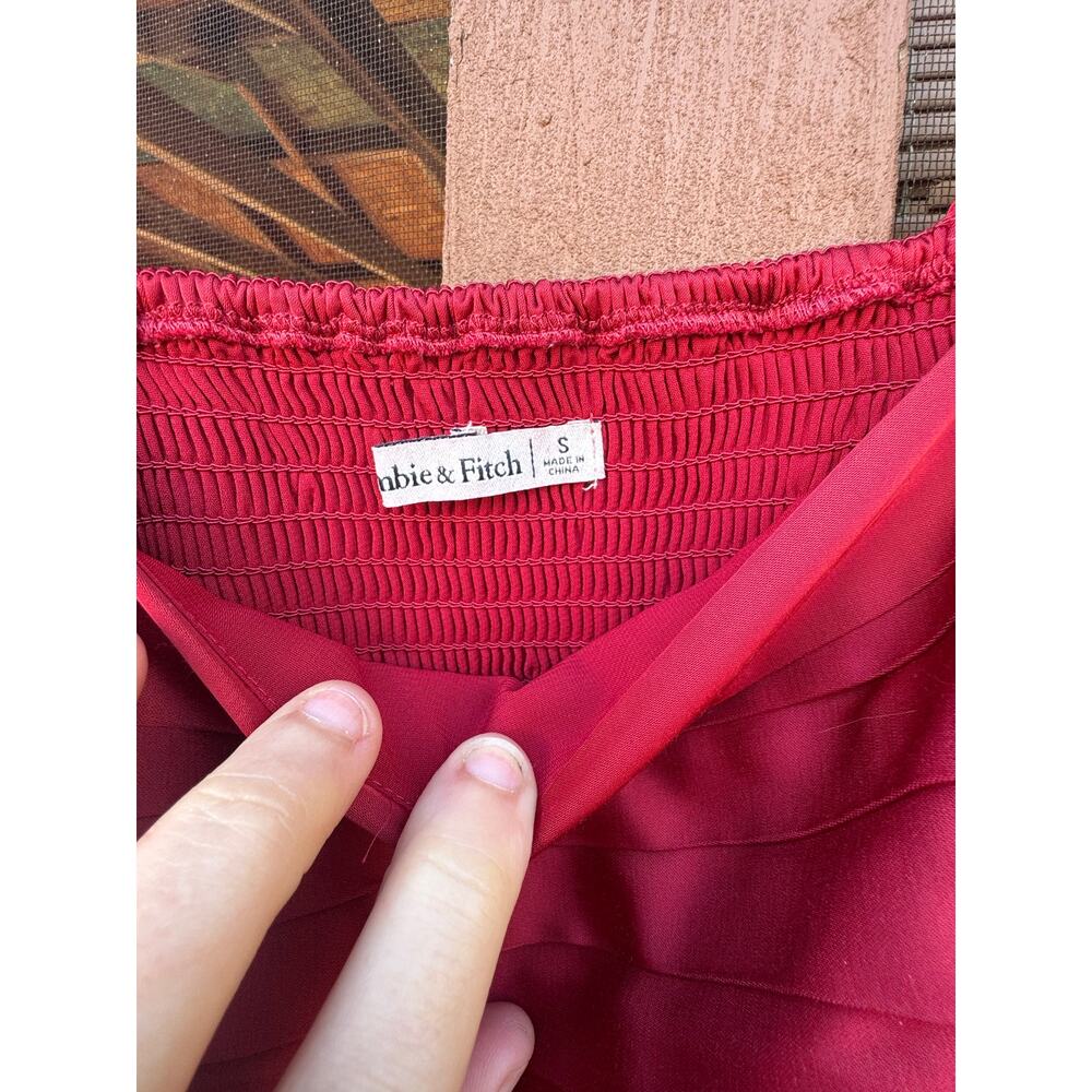 Abercrombie & Fitch, Emerson baby doll shiny
red satin long sleeve top small - Picture 2 of 7